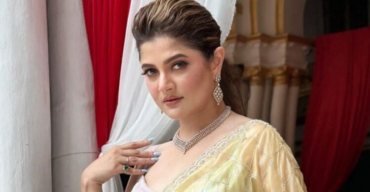 আবারো প্রেম করছেন শ্রাবন্তী৷