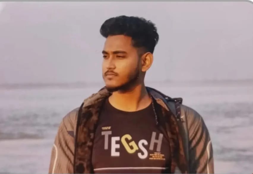 রাজবাড়ীতে ফ্যানের সঙ্গে ঝুলছিল শিক্ষার্থীর মরদেহ