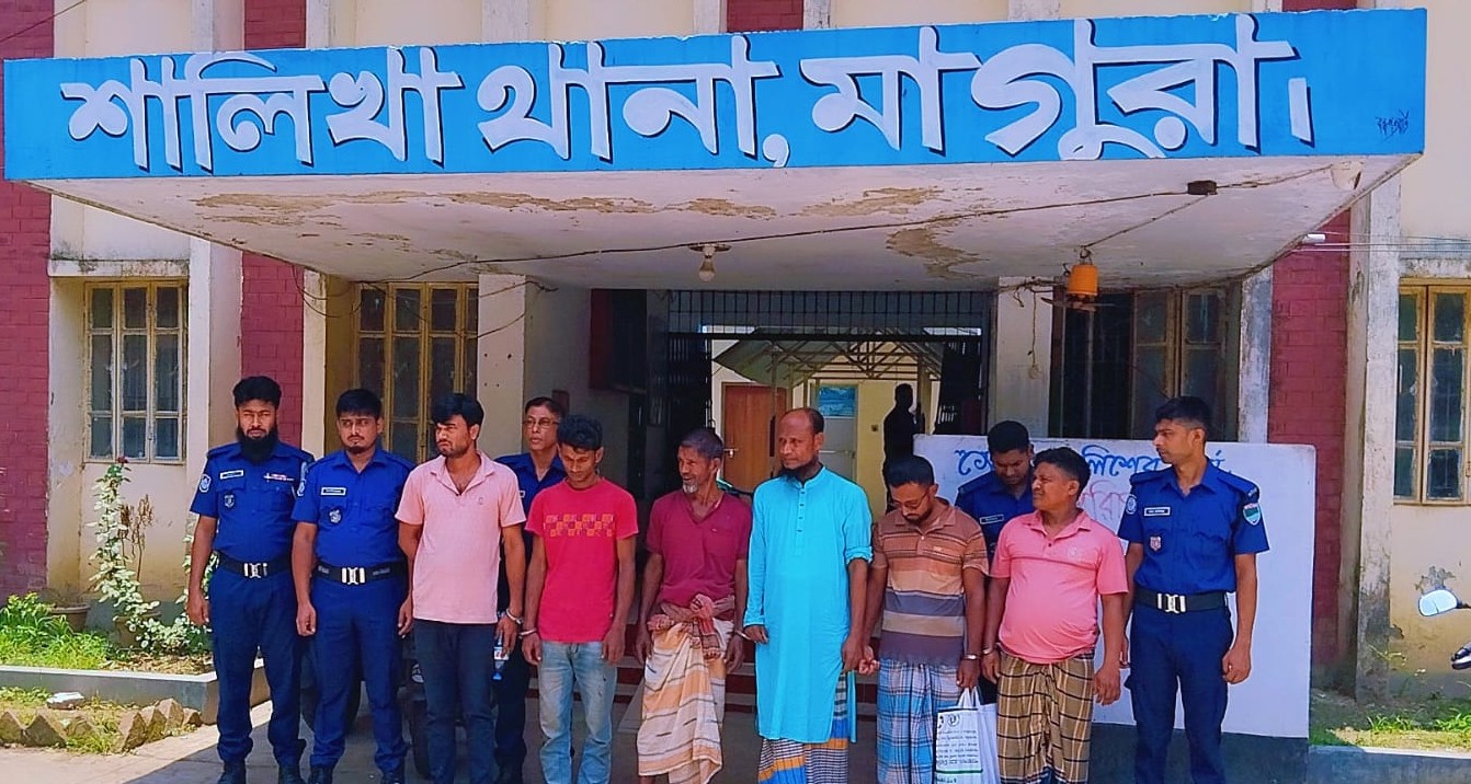 শালিখায় বিভিন্ন মামলায় ওয়ারেন্টভুক্ত ৭ আসামী গ্রেফতার