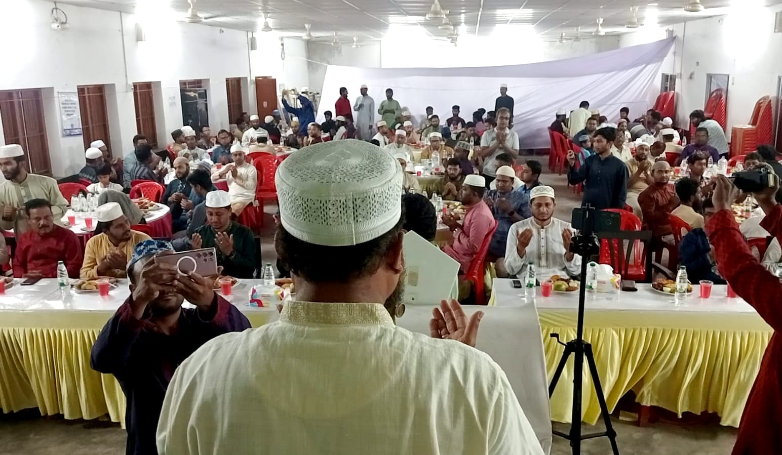 সাংবাদিকদের সম্মানে সাতক্ষীরা শহর ছাত্রশিবিরের ইফতার মাহফিল