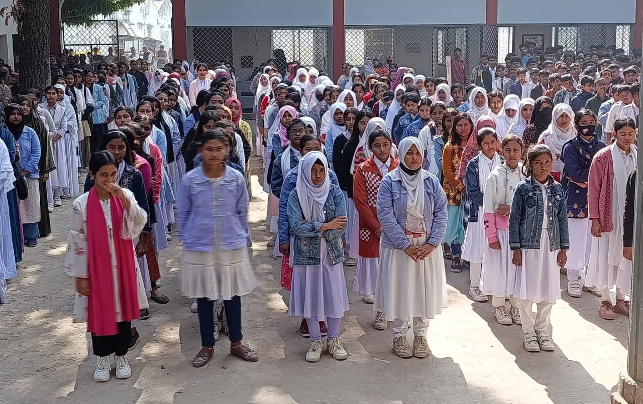 শালিখায় জুনিয়র বৃত্তি পেলো ২৮ জন,সেরা আড়পাড়া সরকারি হাই স্কুল