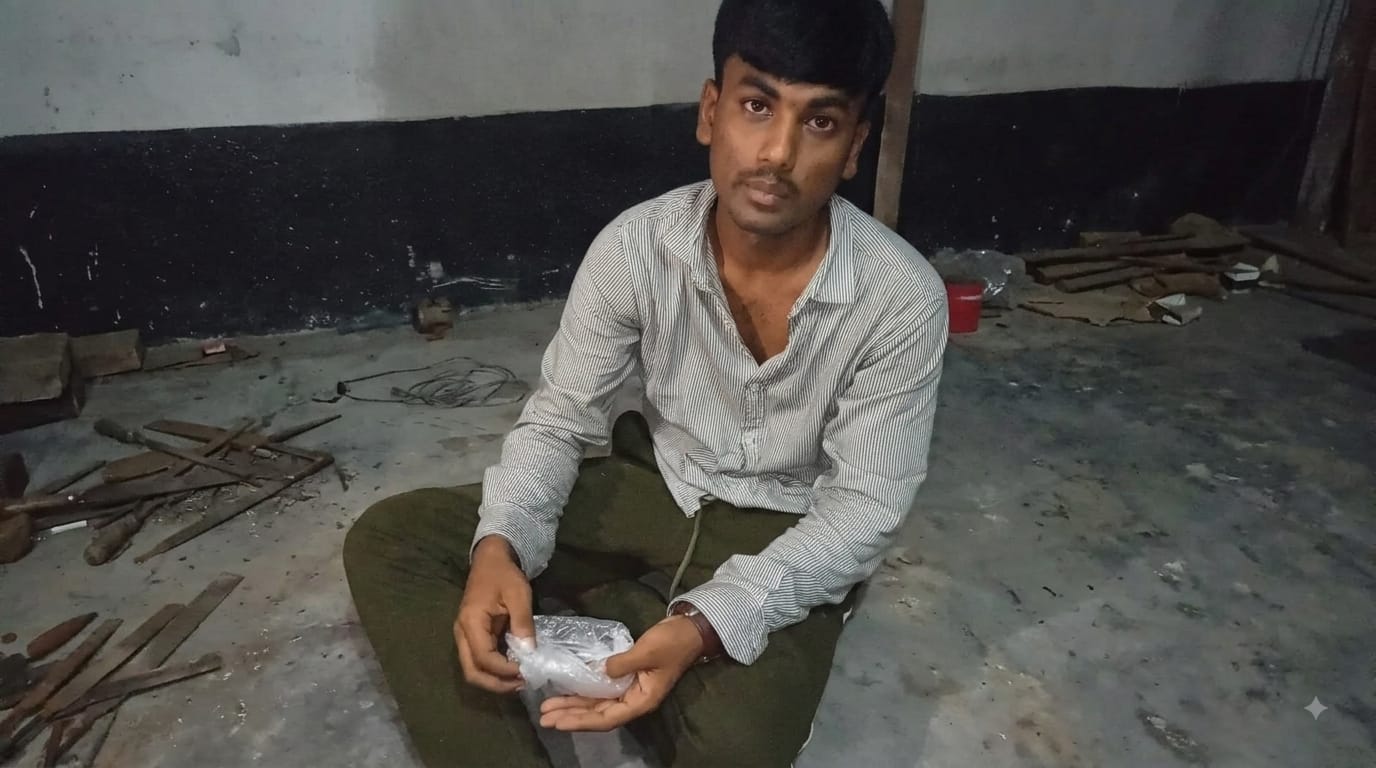 শ্রীপুরে ইয়াবাসহ সদ্য এসএসসি উত্তীর্ণ শিক্ষার্থী আটক