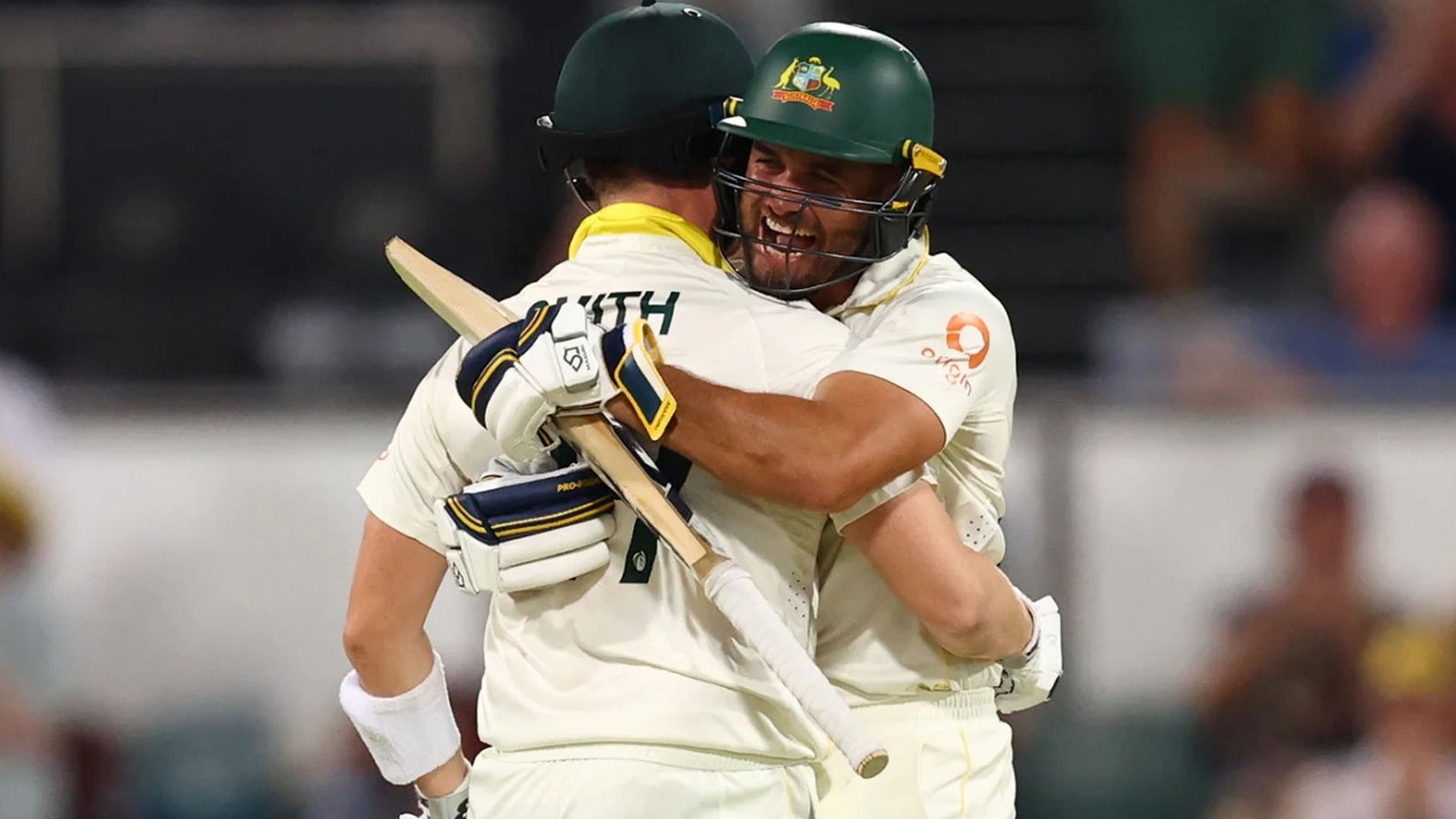 পার্থের পর ব্রিসবেনেও ইংল্যান্ডকে উড়িয়ে দিল অস্ট্রেলিয়া