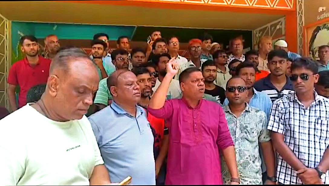 নাচোলে ফ্যামিলি কার্ডের তথ্য সংগ্রহকারী ও সুপারভাইজার নিয়োগে স্বজনপ্রীতি অভিযোগ