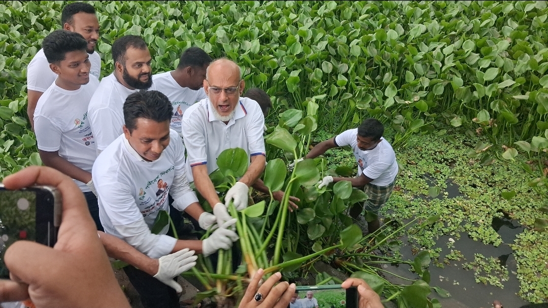 পরিচ্ছন্ন পিরোজপুর গড়ার প্রত্যয় সপ্তাহব্যাপী অভিযান শুরু