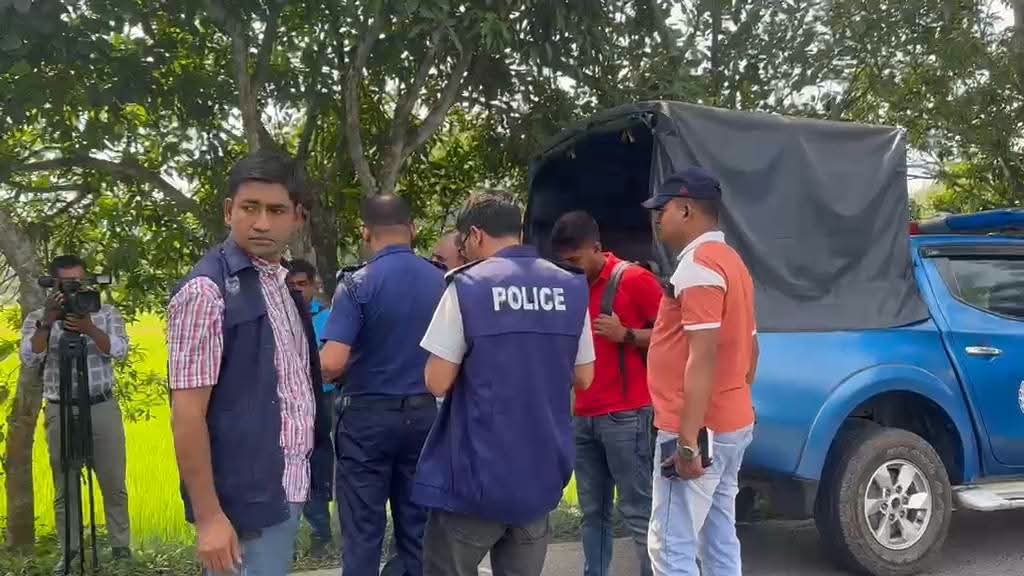 শ্রীপুরে গুলি ছুড়ে ২ কোটি ৩০ লাখ টাকা ছিনতাই মামলা