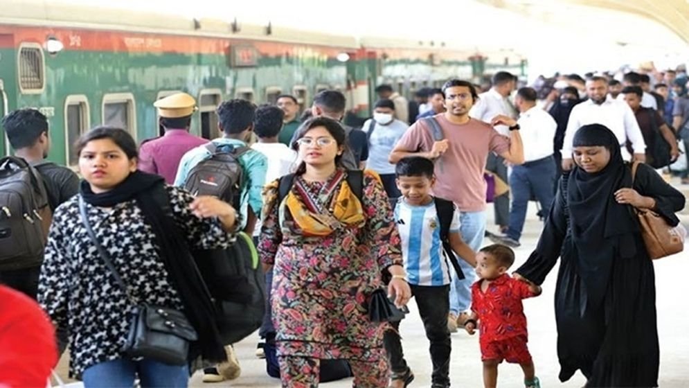 বাড়তে পারে ঈদের ছুটি