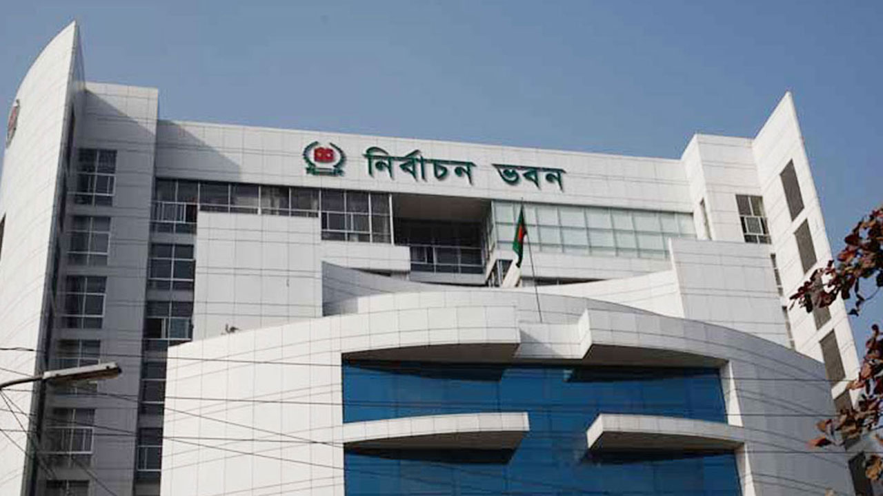 সরকারি কর্মচারীদের পোস্টাল ভোট নিয়ে ইসির নতুন নির্দেশনা