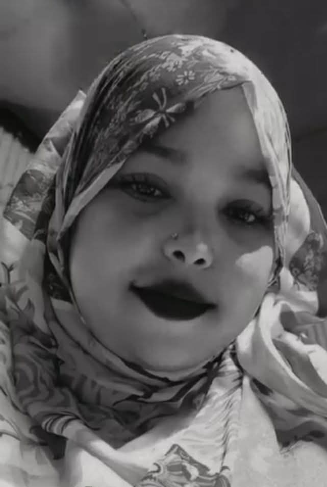 কক্সবাজার শহরের আলোচিত রোজিনাকে আটক করেছে পুলিশ