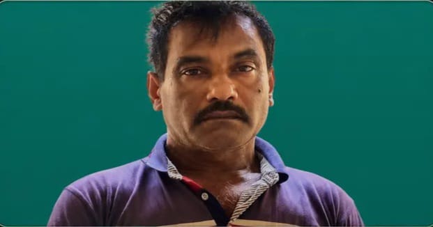 পাবনার সুজানগরে ১০৫ পিস ইয়াবাসহ কুখ্যাত মাদক ব্যবসায়ী শুকুর আলী মোল্লা গ্রেপ্তার পাবনার সুজানগরে ১০৫ পিস ইয়াবাসহ কুখ্যাত মাদক ব্যবসায়ী শুকুর আলী মোল্লা গ্রেপ্তার