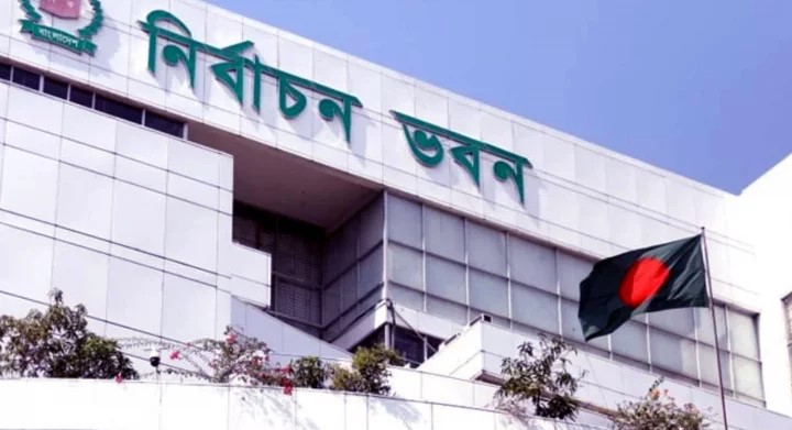 নির্বাচনী পরিবেশ বজায় রাখতে বিভাগীয় কমিশনার ও জেলা প্রশাসকদের ইসির চিঠি
