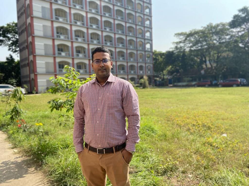 করিমগঞ্জে কৃষি কর্মকর্তার আন্তরিকতায় সন্তুষ্ট কৃষকরা।