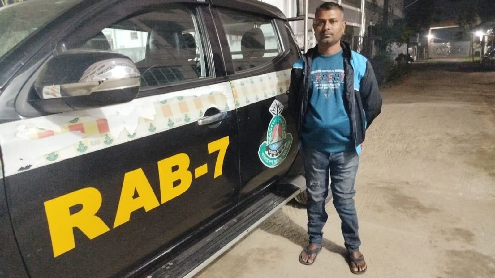 ১০ বছরের সাজাপ্রাপ্ত পলাতক ‘তোতা’ এবার গ্রেফতার