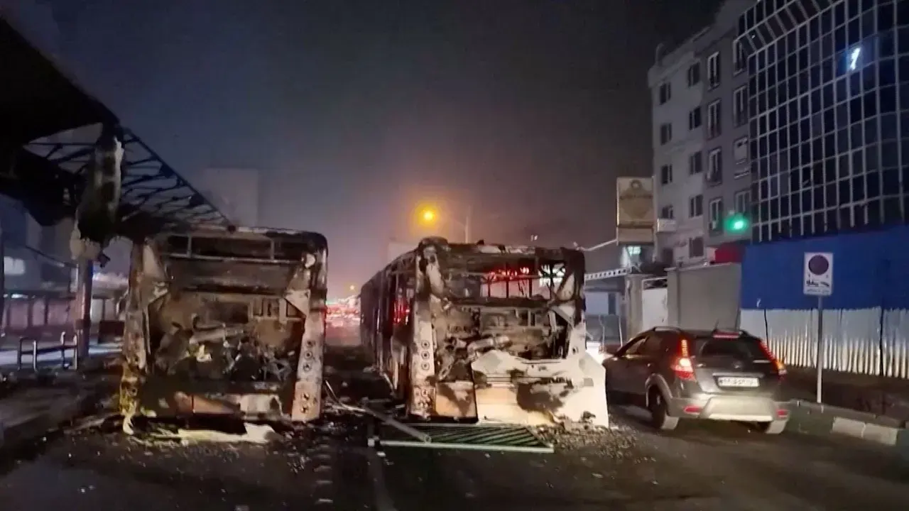 ইরানে চলমান বিক্ষোভে নিহতের সংখ্যা বেড়ে ২,৬৭৭