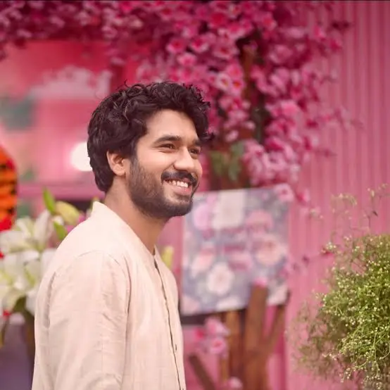 আপনার নেতৃত্বে এ দেশে শান্তি ফিরুক বললেন অভিনেতা খায়রুল বাসার