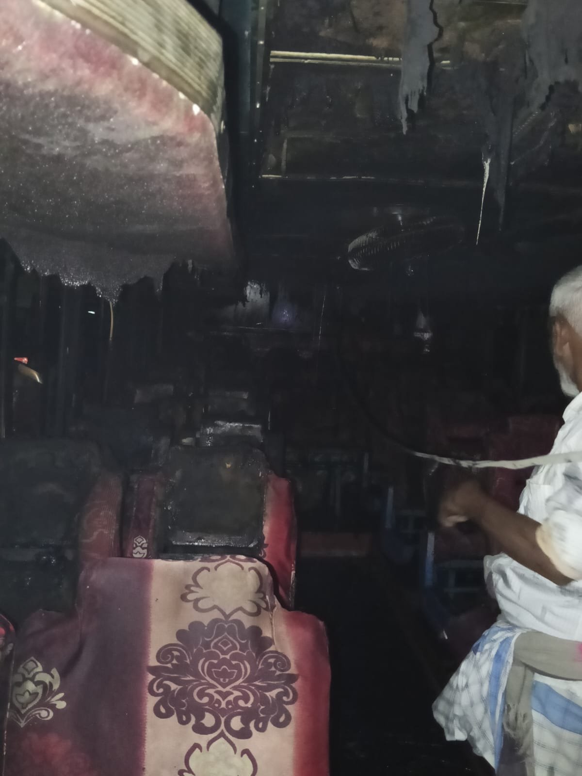 নোয়াখালীতে টার্মিনালে থাকা বাসে আগুন