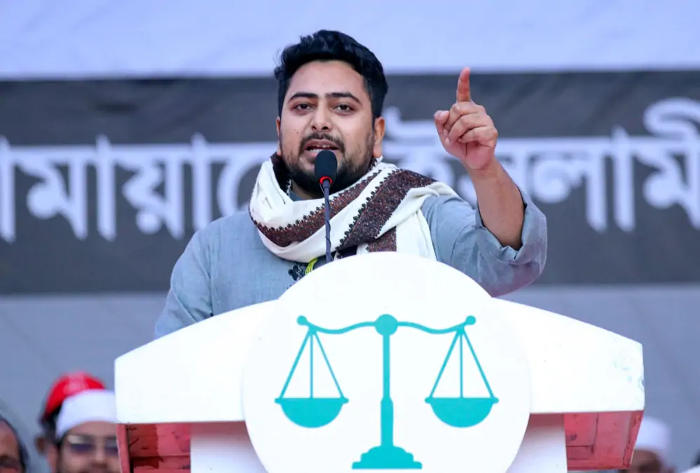 নির্বাচন ঘিরে প্রতিবেশী দেশ ষড়যন্ত্র করছে: নাহিদ ইসলাম