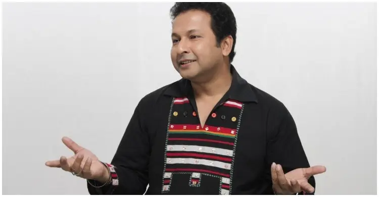 মাইকের সামনে বেশি কিছু বলতে পারি না প্যাঁচ খেয়ে যাই