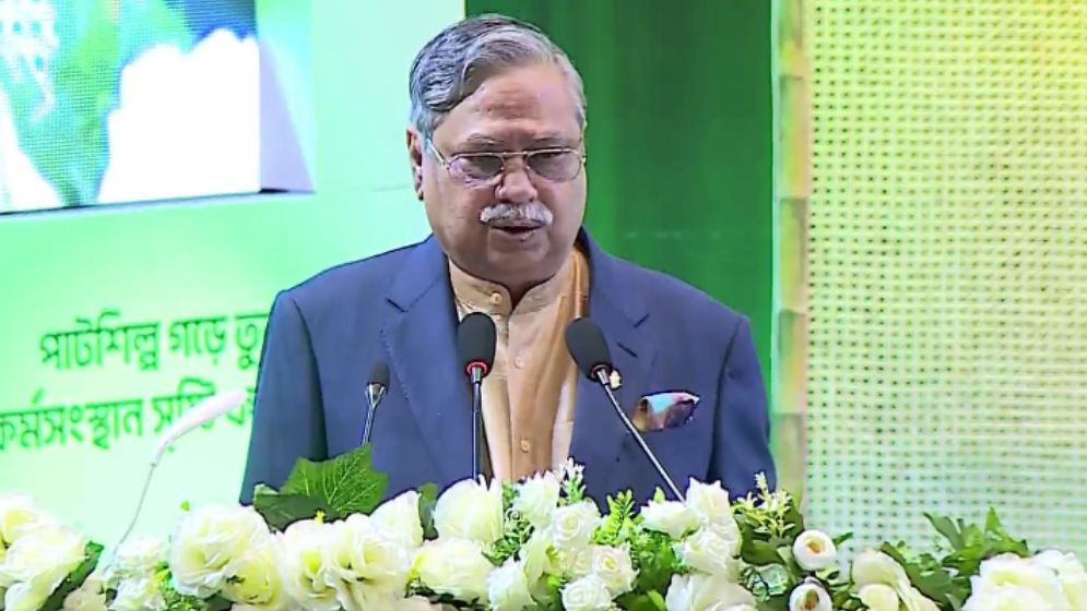 হাজারো প্রাণের বিনিময়ে গণতন্ত্রের ধারায় ফিরেছে বাংলাদেশ