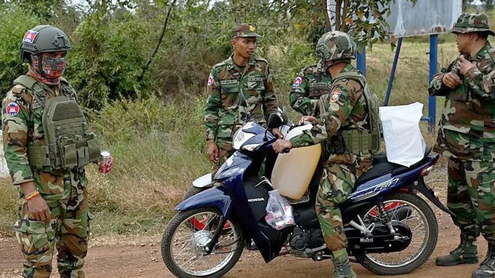 ট্রাম্প যুদ্ধবিরতি ঘোষণার কয়েক ঘণ্টার মধ্যেই আবারও সংঘর্ষে থাইল্যান্ড-কম্বোডিয়া